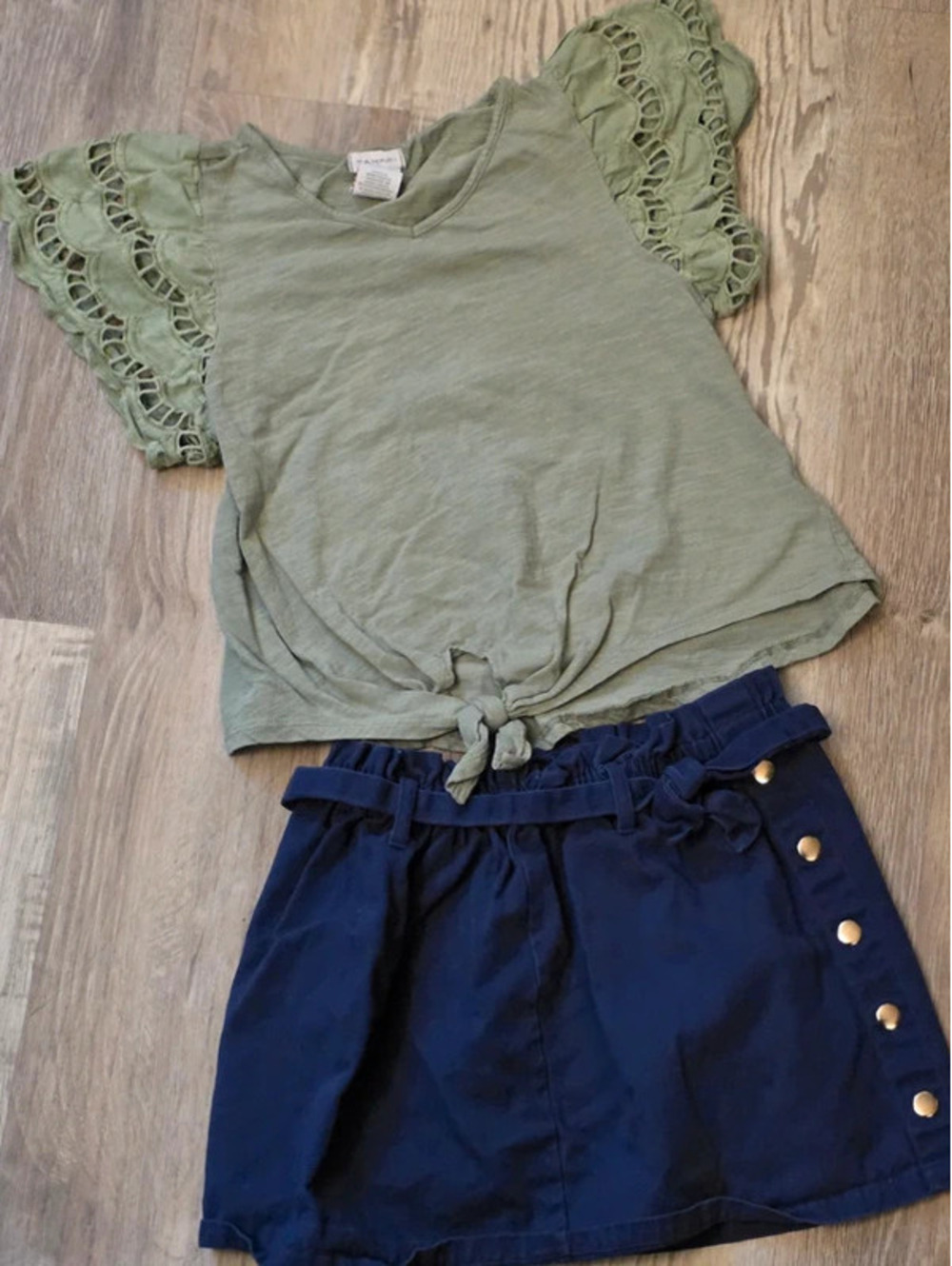 Tahari girls size 12 2 pc set